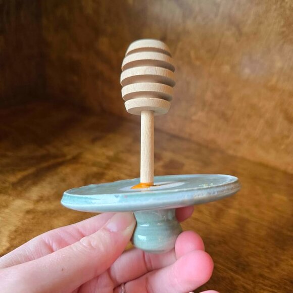 Handmade PNW Ceramic Honey Pot - Picture 5 of 7